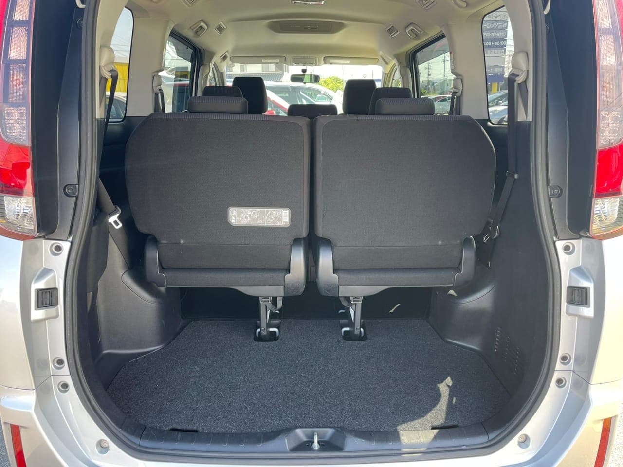 Toyota Noah minivan with luggage space for Nairobi airport transfers